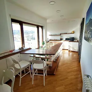 https://rosso-di-sera-naples.hotels-amalfi.com